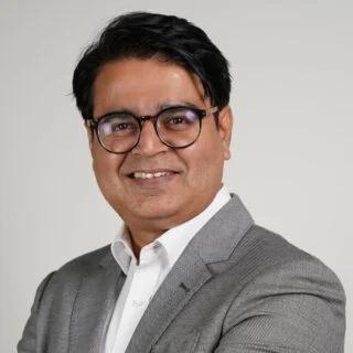 Dr Zeeshan Khan